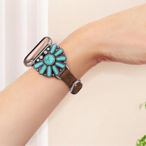 NEW Leather Stylish Apple Watch Band - Picture 3 of 5